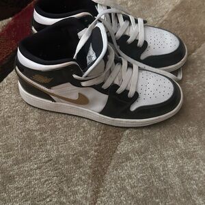 Jordan Kids Sneakers Black White Gold